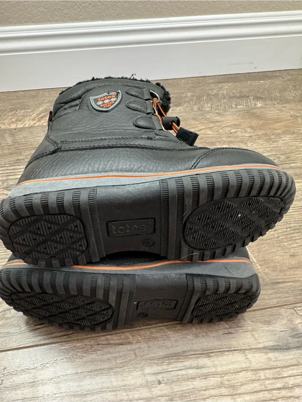 Totes Buster Kids Snow Boots Size 13 Black Orange Faux Fur Lined Winter
